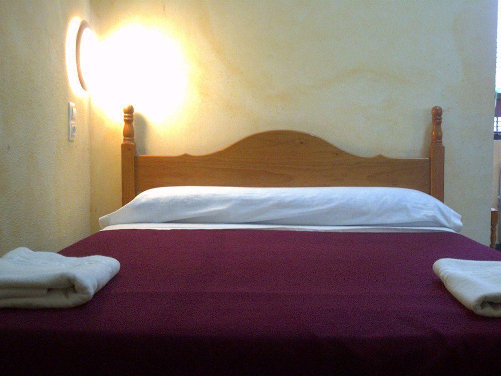 Hostal Lis Sevilla Kültér fotó