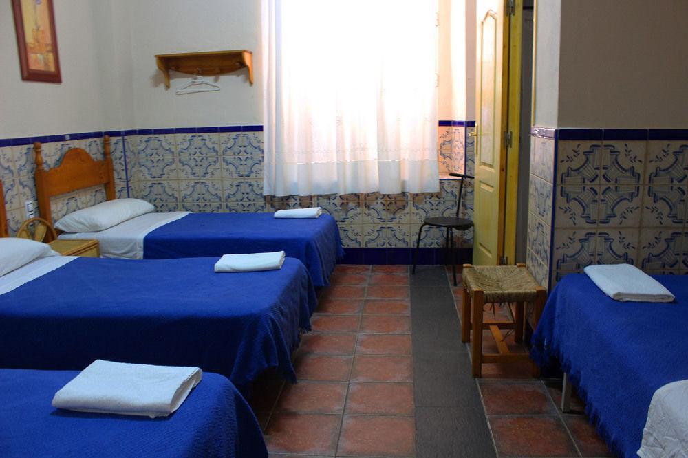 Hostal Lis Sevilla Kültér fotó