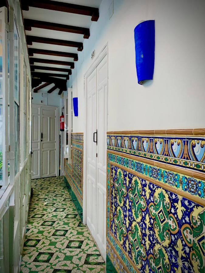 Hostal Lis Sevilla Kültér fotó